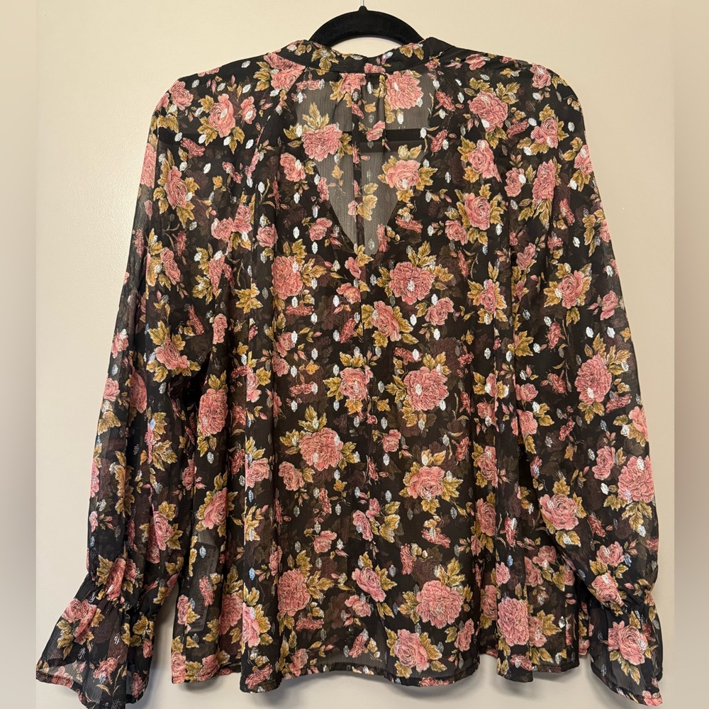 Floral Ruffle Blouse - Picture 3 of 3